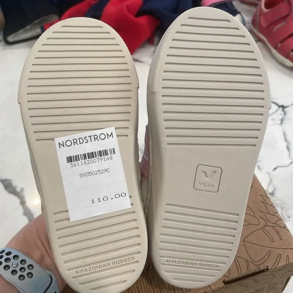 Veja toddler size 10 Esplar chromefree leather toddler shoes - Picture 3 of 5